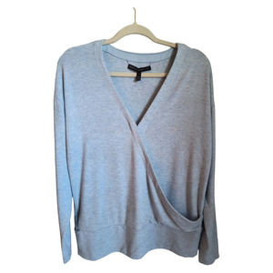 White House Black Market Sweater Top Women's size L Blue Long Sleeve Crossover